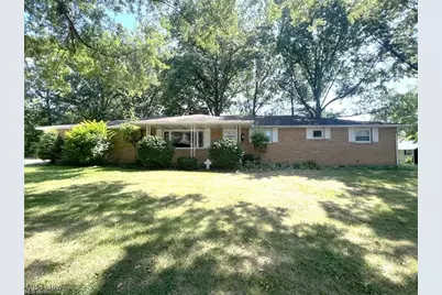 1850 Amherst Road NE, Massillon, OH 44646 - Photo 1