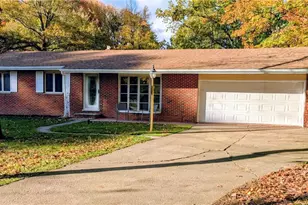 7669 Locust Cir, Sagamore Hills, OH 44067 - Photo 1