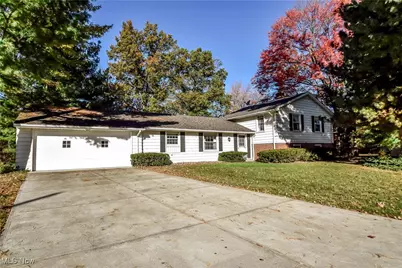6145 Hemingway Road, Mayfield Village, OH 44143 - Photo 1