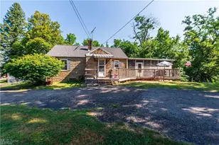 3007 E Waterloo Rd, Akron, OH 44312 - Photo 1