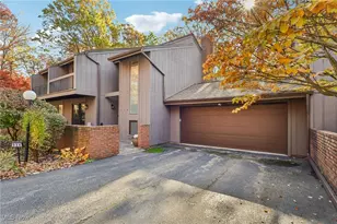 934 Canyon View Rd, Sagamore Hills, OH 44067 - Photo 1