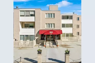 520 Meredith Lane #309, Cuyahoga Falls, OH 44223 - Photo 1