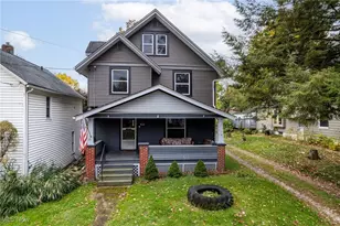 30 W Hiram St, Barberton, OH 44203 - Photo 1