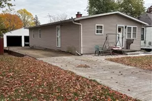 369 Warwick St, Akron, OH 44305 - Photo 1