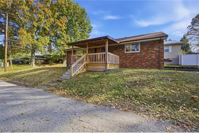 2706 12th Avenue, Vienna, WV 26105 - Photo 1