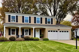 2028 Crestdale Dr, Stow, OH 44224 - Photo 1