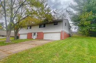 4104 Paige Ave NW, Canton, OH 44709 - Photo 1