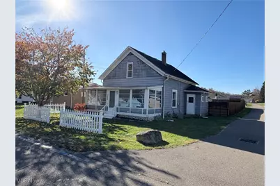 9389 Maple Avenue SE, East Sparta, OH 44626 - Photo 1