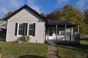 1629 Penn St, Zanesville, OH 43701 - Photo 1