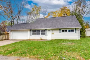 1025 41st St NW, Canton, OH 44709 - Photo 1