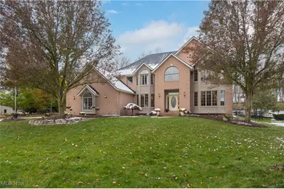 8390 Cherry Hill Lane, Grandview Heights, OH 44147 - Photo 1