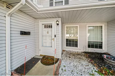 6896 Stratford Circle #B, Mentor, OH 44060 - Photo 1