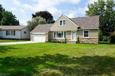 4528 S Frontenac Drive, Warrensville Heights, OH 44128 - Photo 1