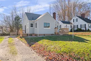 1202 28th St NE, Canton, OH 44714 - Photo 1