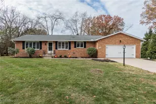 3794 Greentree Rd, Stow, OH 44224 - Photo 1