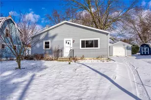 71 Delora Dr, Akron, OH 44319 - Photo 1