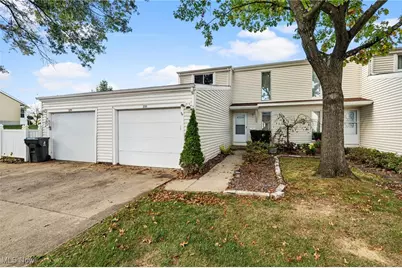 231 Deepwood Drive, Wadsworth, OH 44281 - Photo 1