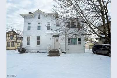 257 Washington Street NW, Warren, OH 44483 - Photo 1