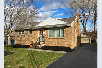 269 Westview Avenue, Hubbard, OH 44425 - Photo 1