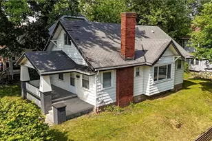 1033 Chalker St, Akron, OH 44310 - Photo 1