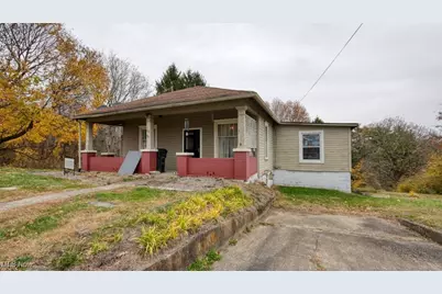 818 Highland, Cambridge, OH 43725 - Photo 1