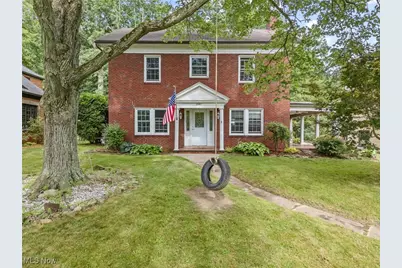 241 N College Street, Newcomerstown, OH 43832 - Photo 1