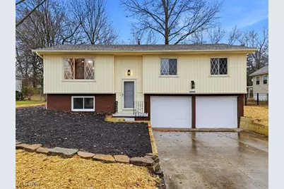 2260 E Gilwood Drive, Stow, OH 44224 - Photo 1