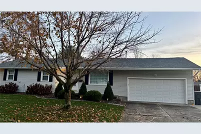 4715 Woodridge Drive, Austintown, OH 44515 - Photo 1