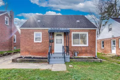 1325 Marion Avenue SE, Massillon, OH 44646 - Photo 1
