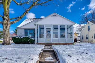 1102 Rockwood Avenue SW, Canton, OH 44710 - Photo 1