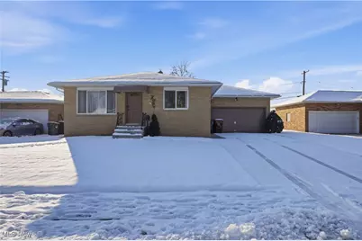 3255 Woodlawn Drive, Parma, OH 44134 - Photo 1
