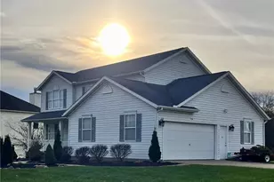 528 Helena Dr, Tallmadge, OH 44278 - Photo 1