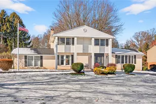 4617 Yale Ave NW, Canton, OH 44709 - Photo 1