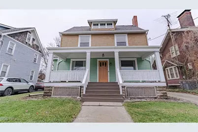146 Bonnie Brae Avenue NE, Warren, OH 44483 - Photo 1