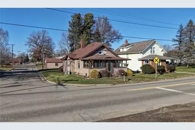 549 Redwood Street SW, Beach City, OH 44608 - Photo 1