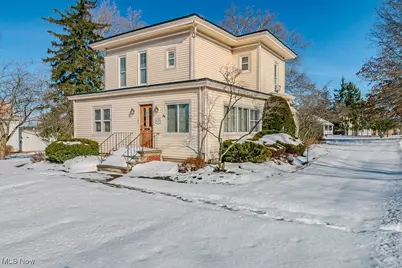 400 North Street, Chardon, OH 44024 - Photo 1