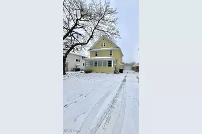 2110 12th Street SW, Akron, OH 44314 - Photo 1