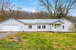 3520 Riverside Airport Dr, Zanesville, OH 43701 - Photo 1