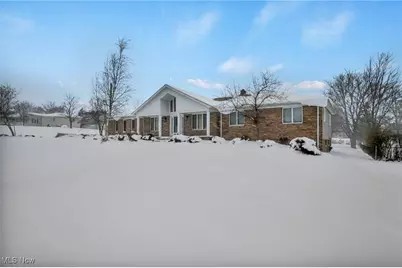 2775 Oakview Circle, Grandview Heights, OH 44147 - Photo 1