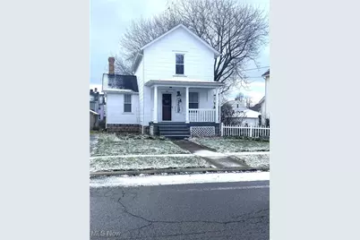 207 East North Avenue, East Palestine, OH 44413 - Photo 1