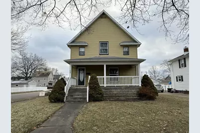 639 4th Street NW, New Philadelphia, OH 44663 - Photo 1