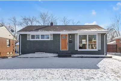 15800 Steinway Boulevard, Maple Heights, OH 44137 - Photo 1