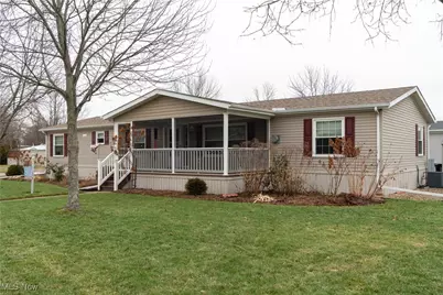 337 Pin Oak Circle, Elyria, OH 44035 - Photo 1