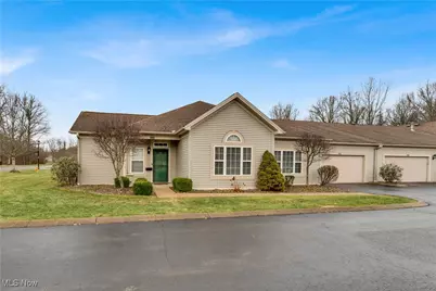 24 Hunters Woods Boulevard #D, Canfield, OH 44406 - Photo 1