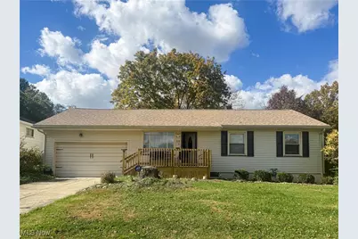 718 N Bon Air Avenue, Youngstown, OH 44509 - Photo 1