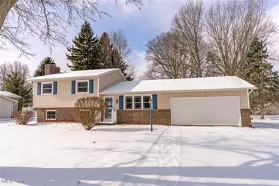 6733 Dale Avenue NW, Massillon, OH 44646 - Photo 1
