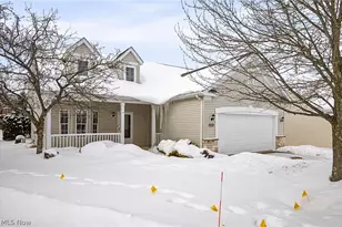 10304 Honeysuckle Ln, Grandview Heights, OH 44147 - Photo 1