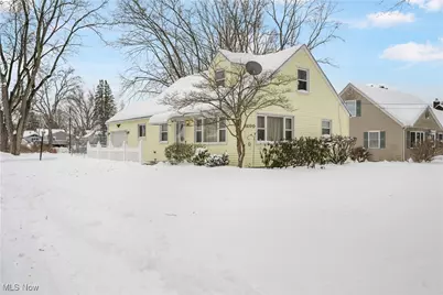 1600 49th Street NW, Canton, OH 44709 - Photo 1