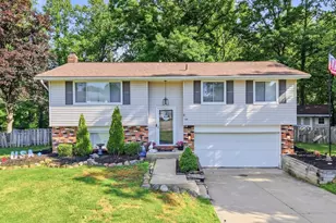 307 Washington Dr, Northfield, OH 44067 - Photo 1