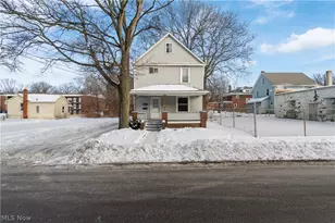 301 E Voris St, Akron, OH 44311 - Photo 1